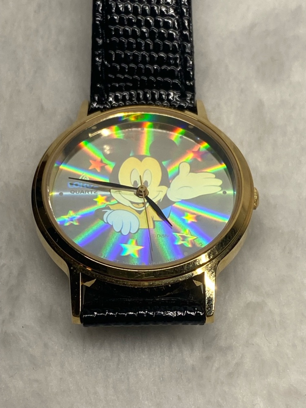 Vintage 90s Disney Mickey Mouse Hologram Watch New Battery 34mm